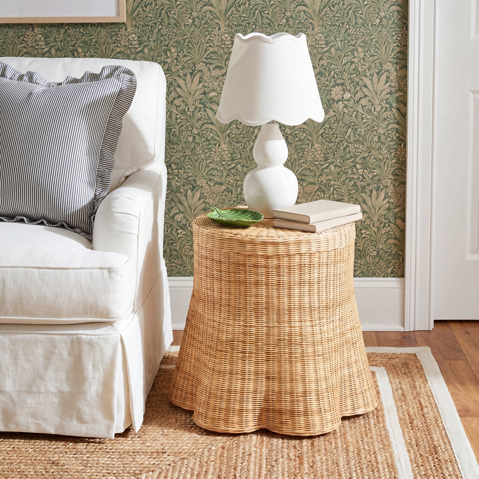 Cabo 24" Rattan End Table, Natural