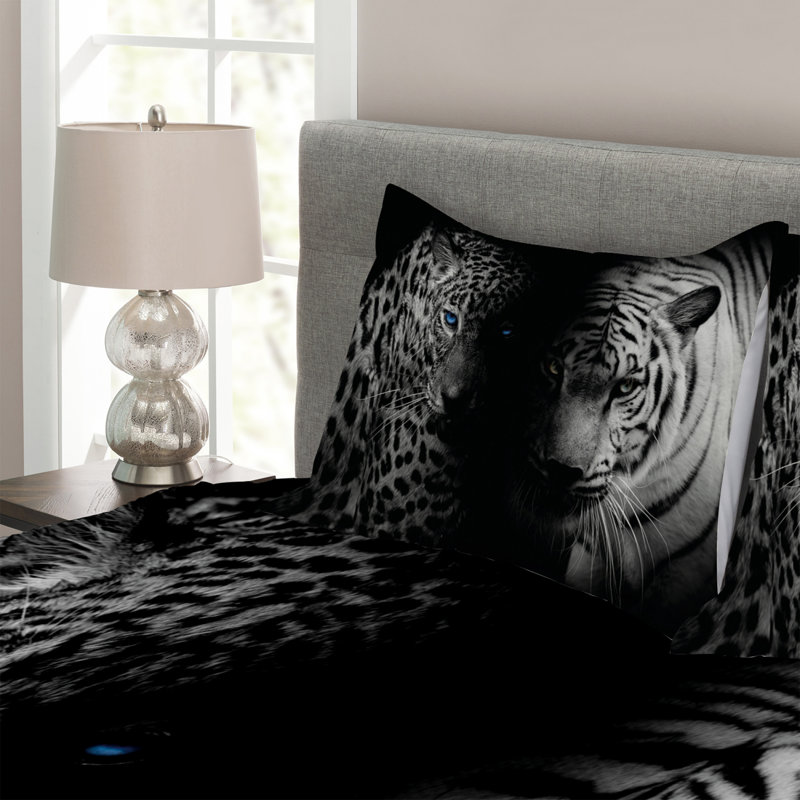 Afroditi No Pattern Bedspread with Pillow Shams, 220 x 264 cm