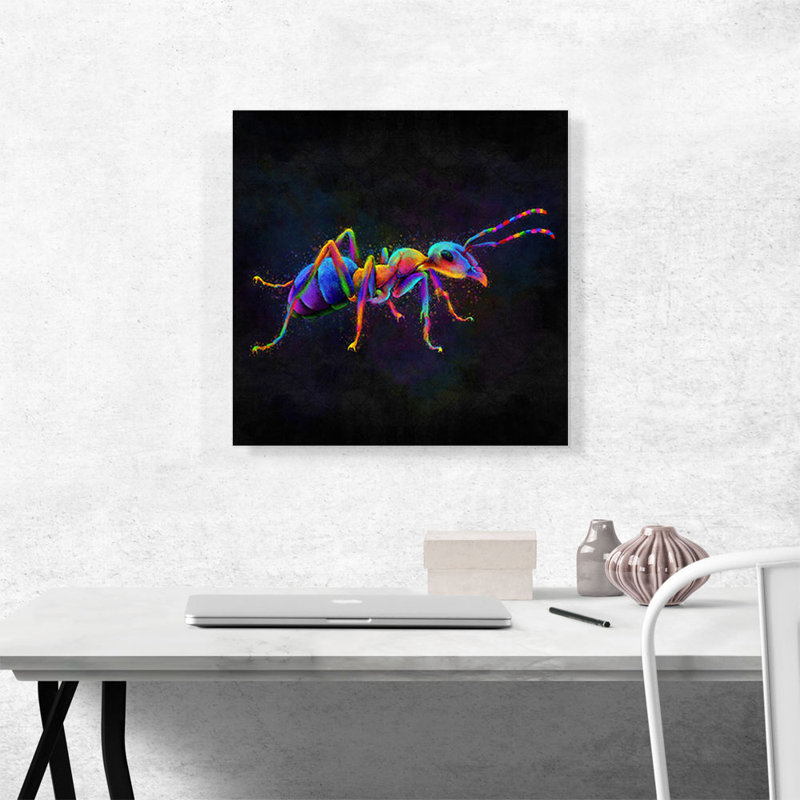 «Ant Insect», impression sur toile tendue, H 18 po x l 18 po x P 0,75 po