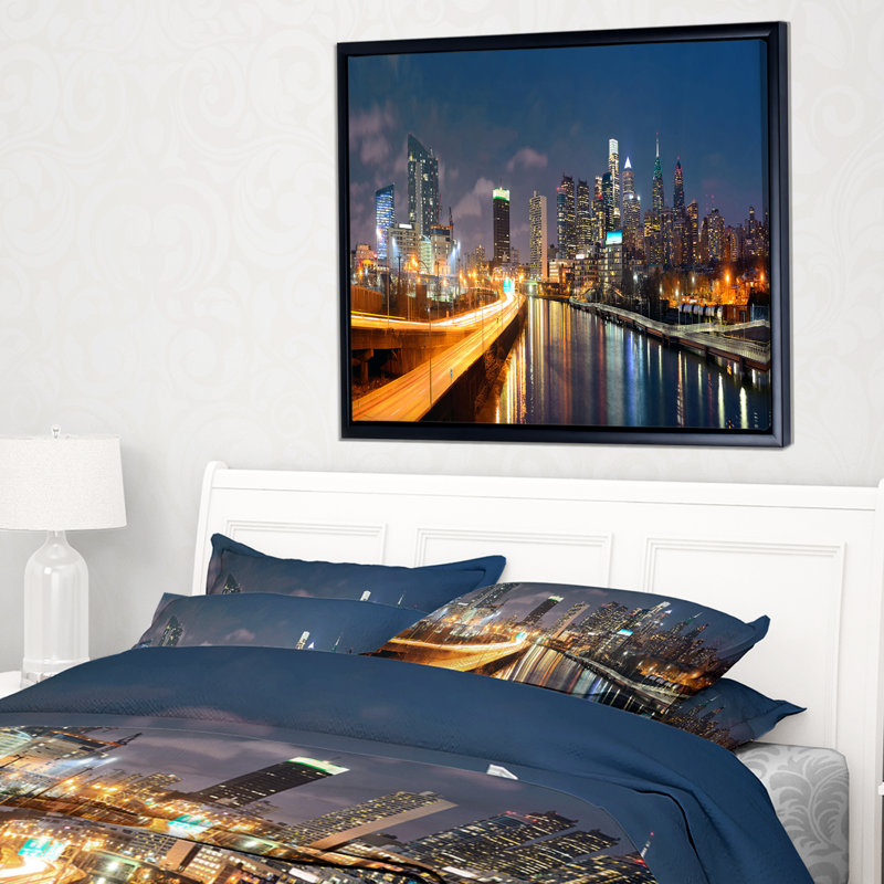 Paysage urbain «Philadelphia Skyline at Night» - reproduction, H 30 po x l 40 po x P 1,5 po, Toile avec cadre flottant