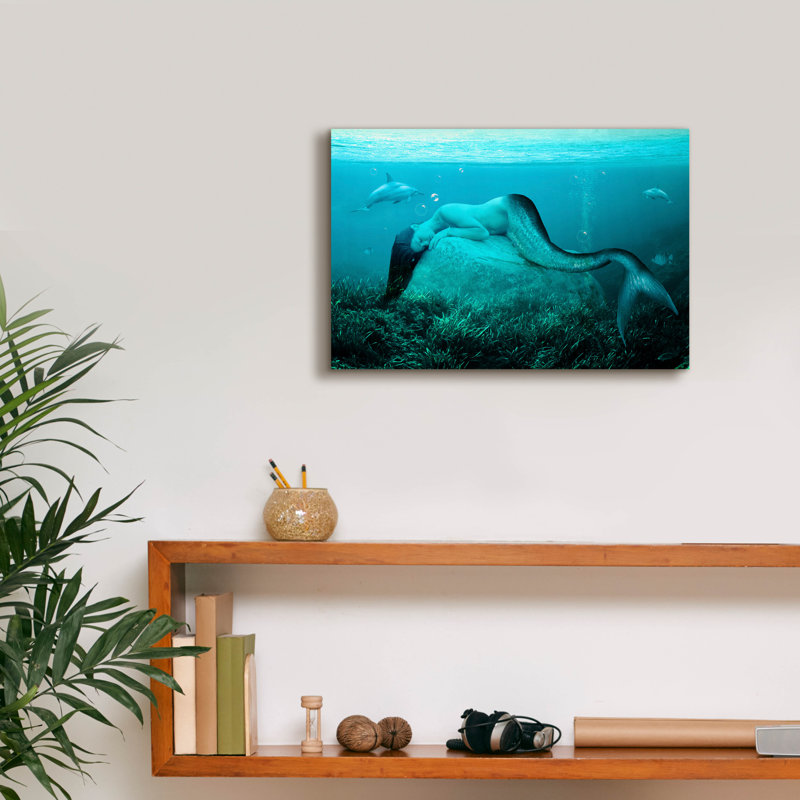 «Sleeping Mermaid» par Ata Alishahi, H 12 po x l 18 po x P 0,75 po
