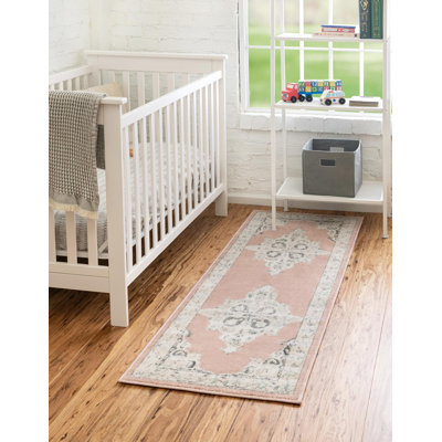 Saira Oriental Indoor Rug