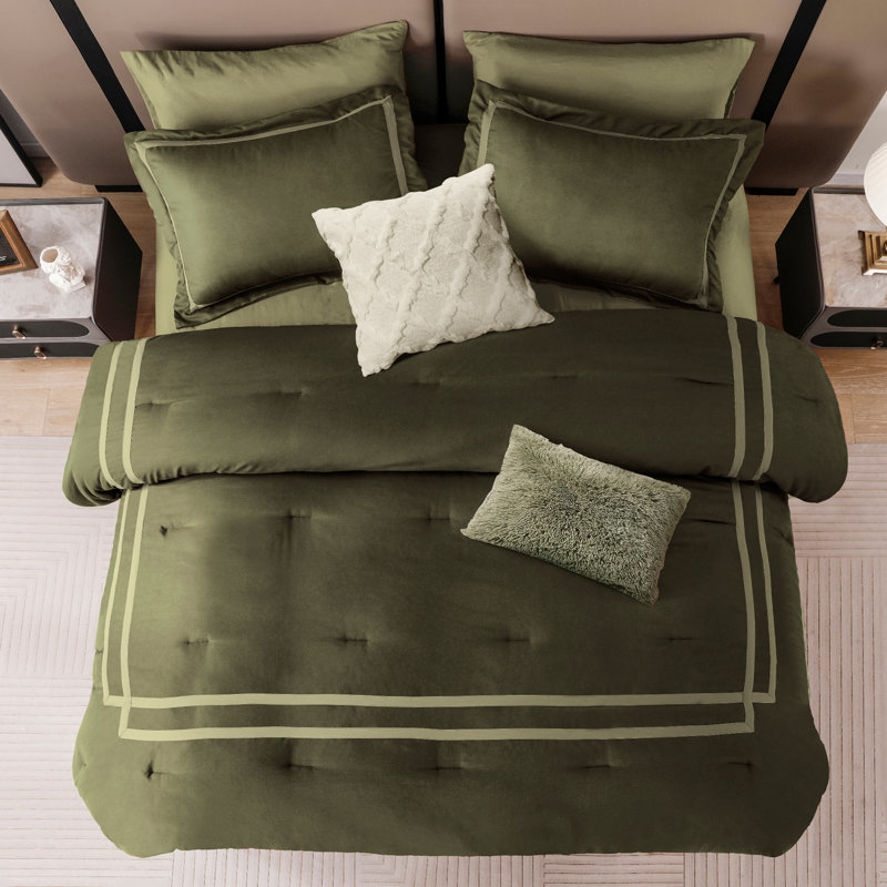 Wonderful Hotel Flannel Comforter Bedding Set, King Comforter + 7 Additional Pieces, Army Green