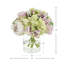 Arrangement floral mixte avec des roses, des pivoines et des hortensias-601686716