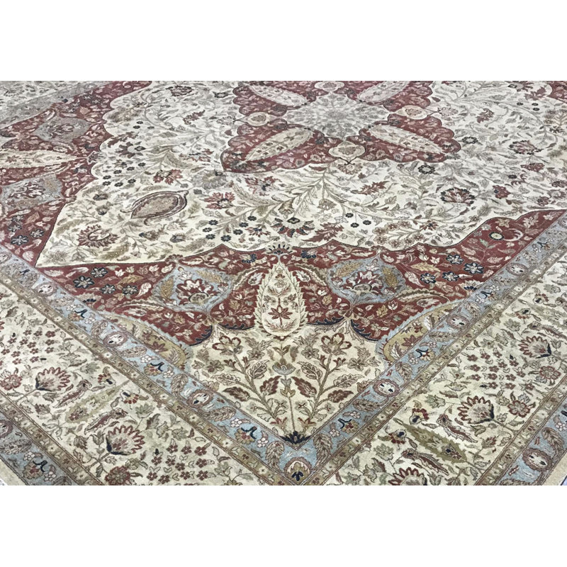 Hand-Knotted High-Quality Cream and Cream Area Rug