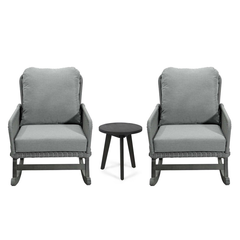 Ensemble de conversation moderne 3 pièces avec chaises berçantes en rotin PE gris et table d'appoint en bois, parfait pour la détente sur le patio ou le balcon
