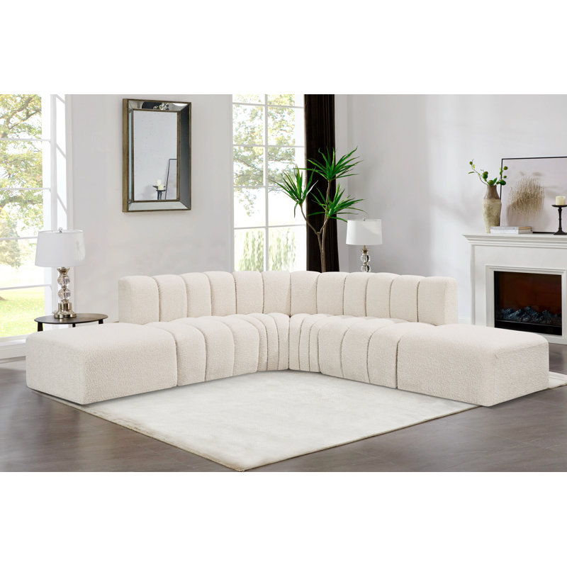 Canapé et chaise rembourrée Issic, Tissu crème bouclé