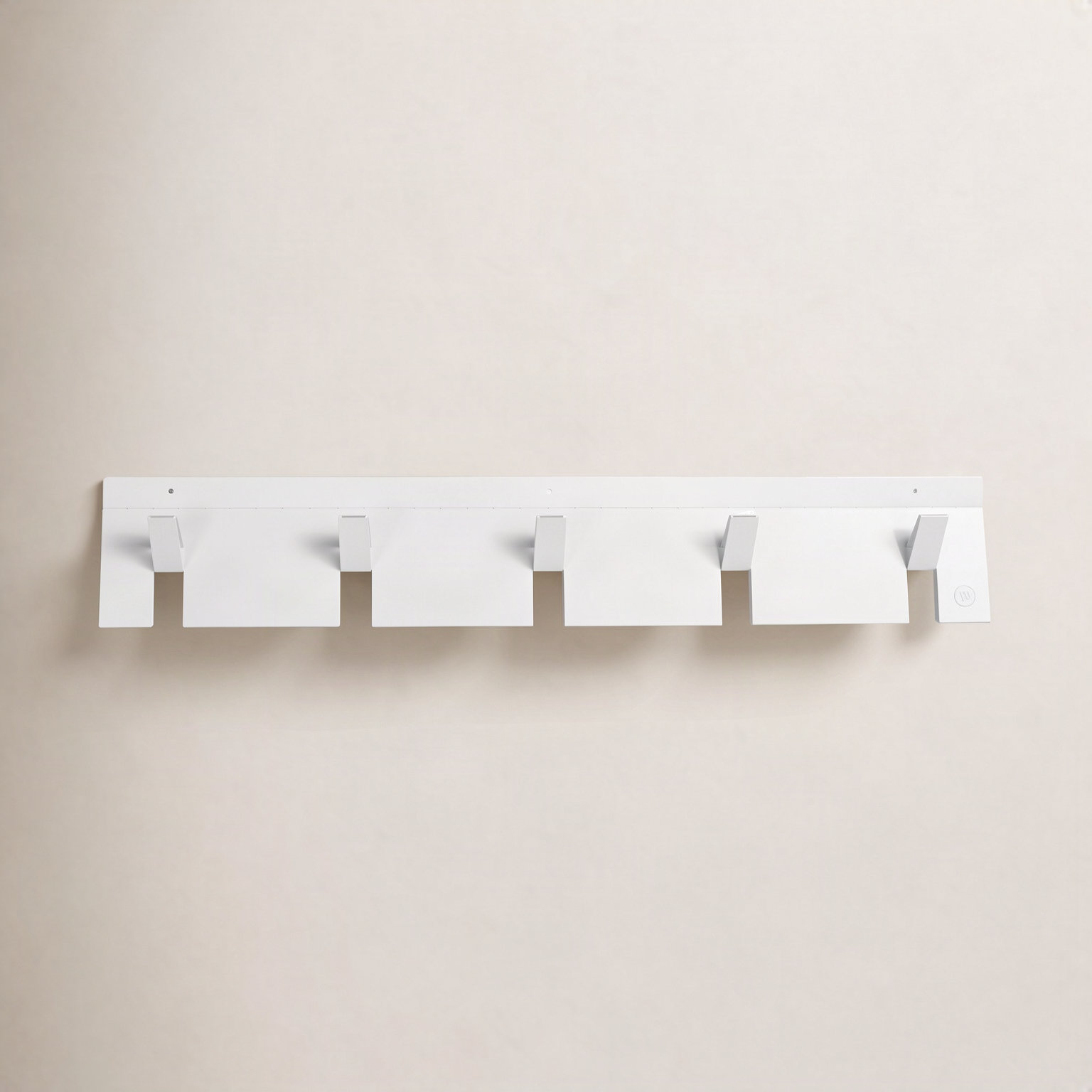 2D:3D 5-Hook Coat Rack, White
