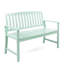 Banc en bois menthe, ajoutant une touche chaleureuse aux espaces intérieurs et extérieurs. Banc au charme irrésistible.