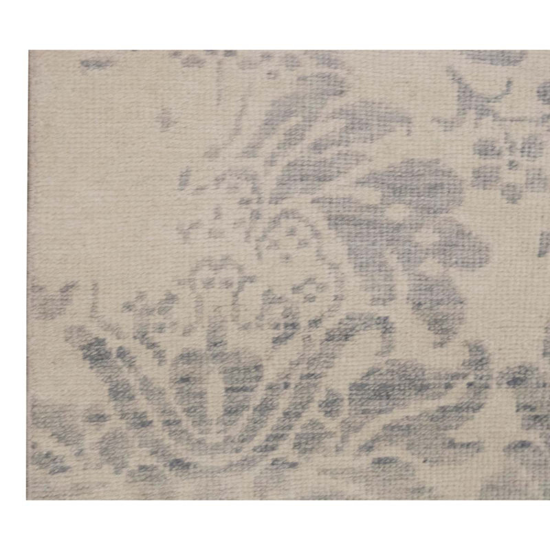 Wool Oriental Area Rug in Ivory