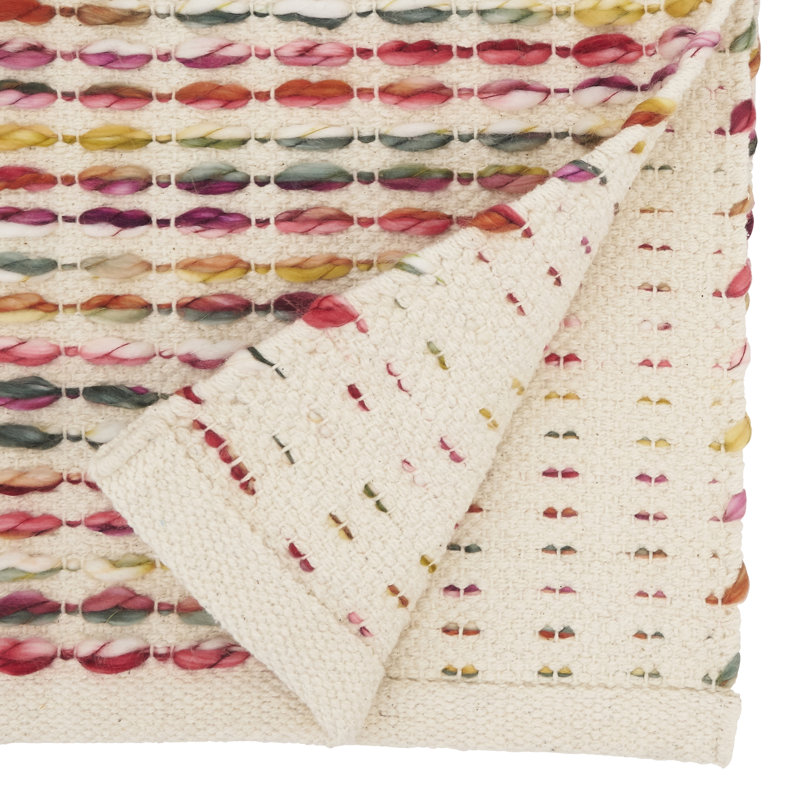 Esmeray Dining Linens