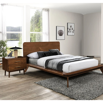 Chambre pleine grandeur en noyer 3 pièces, lit plateforme en bois massif et 2 tables de chevet, style transitionnel Mid-Century, tête de lit à panneau, pieds fuselés ronds, système de bout