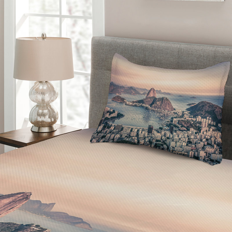 Island Coastal Coverlet, Twin Bedspread + 1 Sham