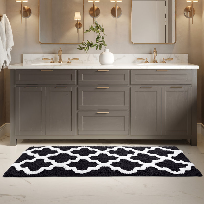 Tapis de salle de bain en coton 24 po x 60 po avec motif de treillis et base antidérapante Freida - lavable à la machine