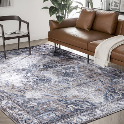 Tapis brun à motif oriental