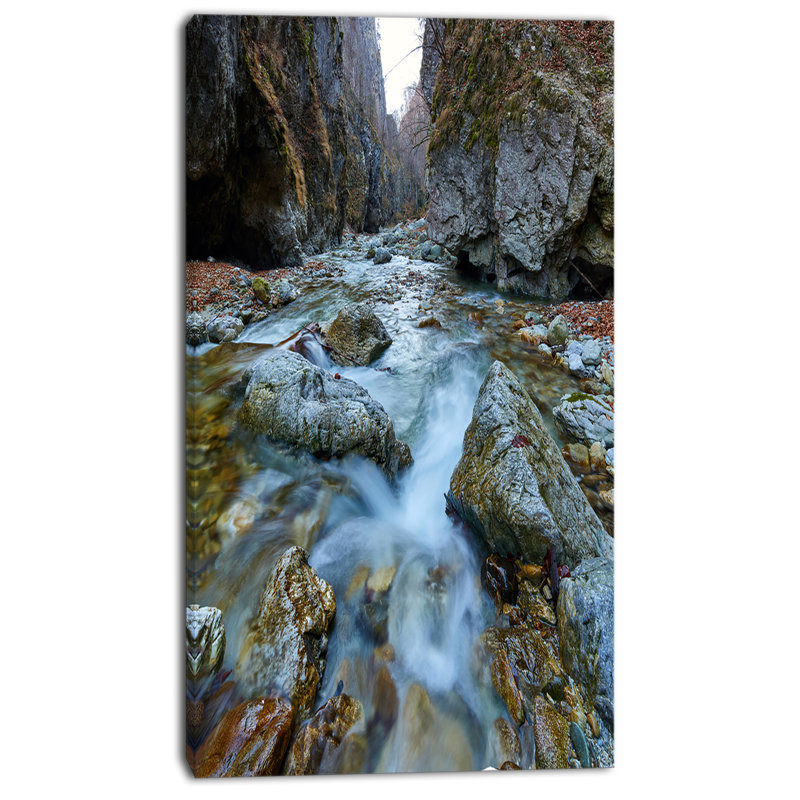 «Blue Water in River», reproduction de photo sur toile tendue, H 32 po x l 16 po x P 1 po