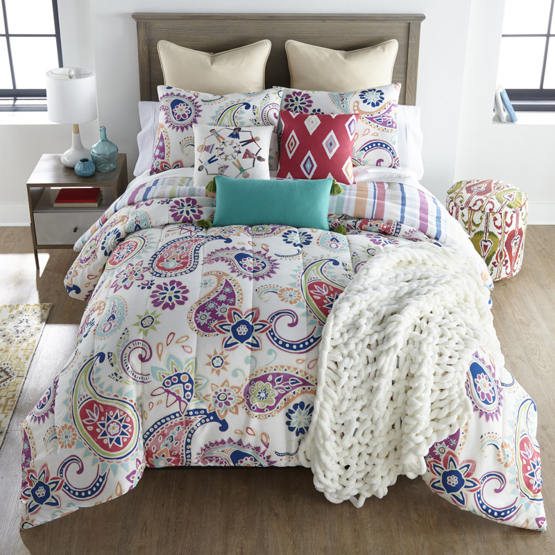 Channel Striped Comforter Set, Queen Comforter + 2 Standard Pillowcases
