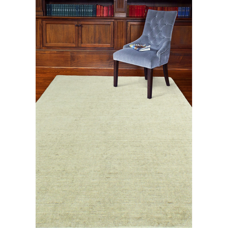 Handmade Shimmering Beige Viscose 4' x 6' Area Rug