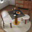 Table de salle à manger moderne carrée