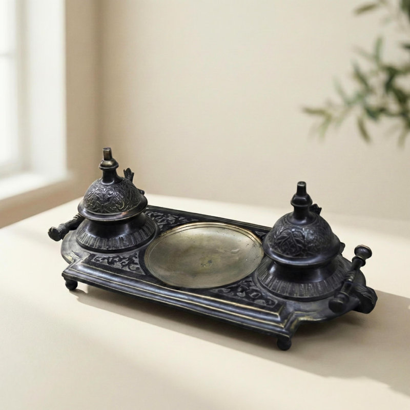 Bartrum Figurines & Sculptures