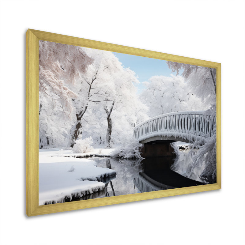 «White Bridge In Winter I», art mural sur toile, Encadrement doré, H 34 po x l 44 po x P 1,5 po