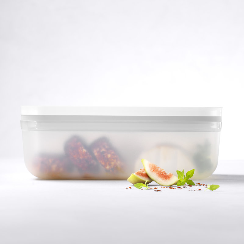 Fresh & Save Plastic Fridge Box 81.0881 oz. Food Storage Container