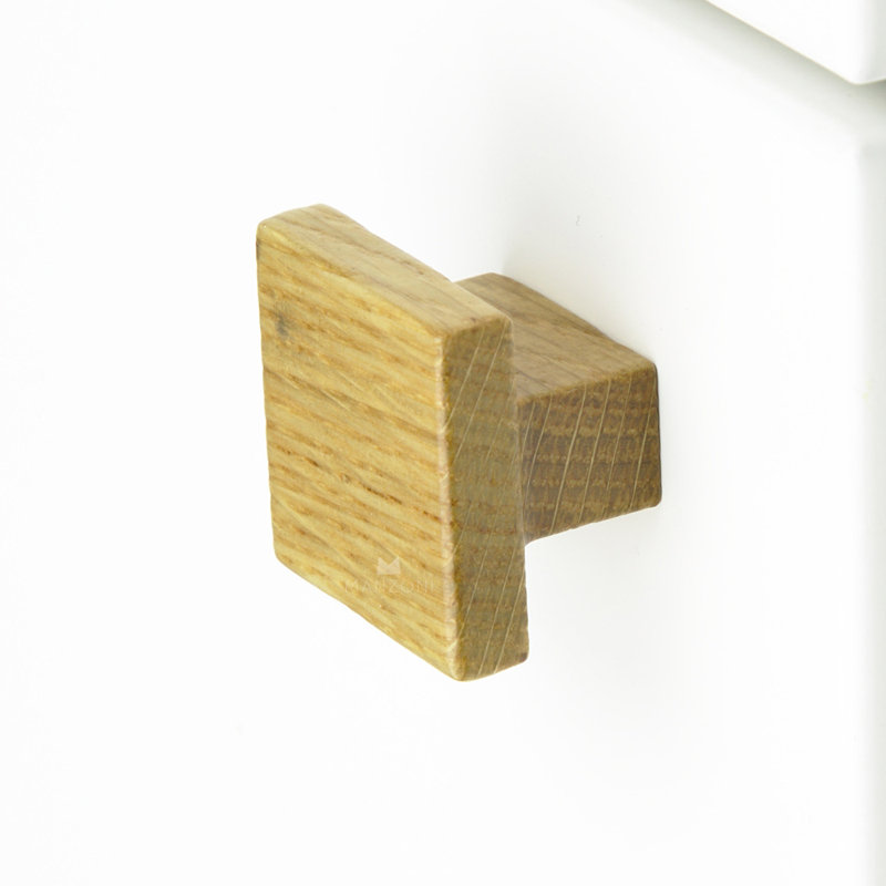 1 3/8'' Length Square Knob, Oak, 1 3/8″