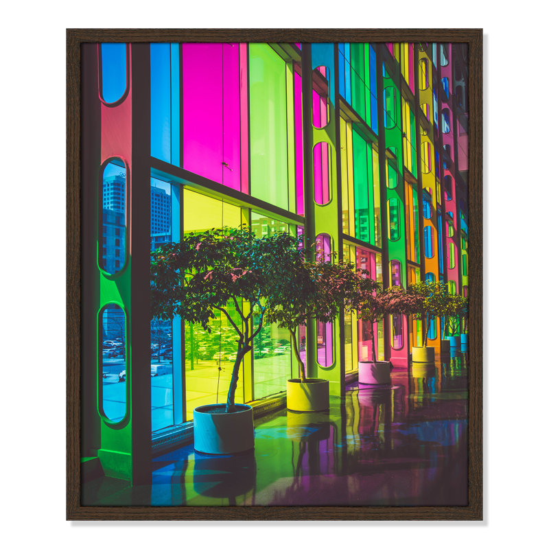 «Colorful Facade on Paper» par Felix Dubois, impression, Cadre en noyer mince sans cadre, H 25,5 po x l 21,5 po x P 0,75 po
