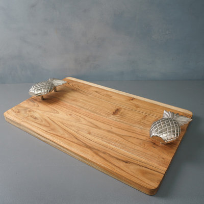 Planche de service en bois d'acacia avec poignées ananas argentées
