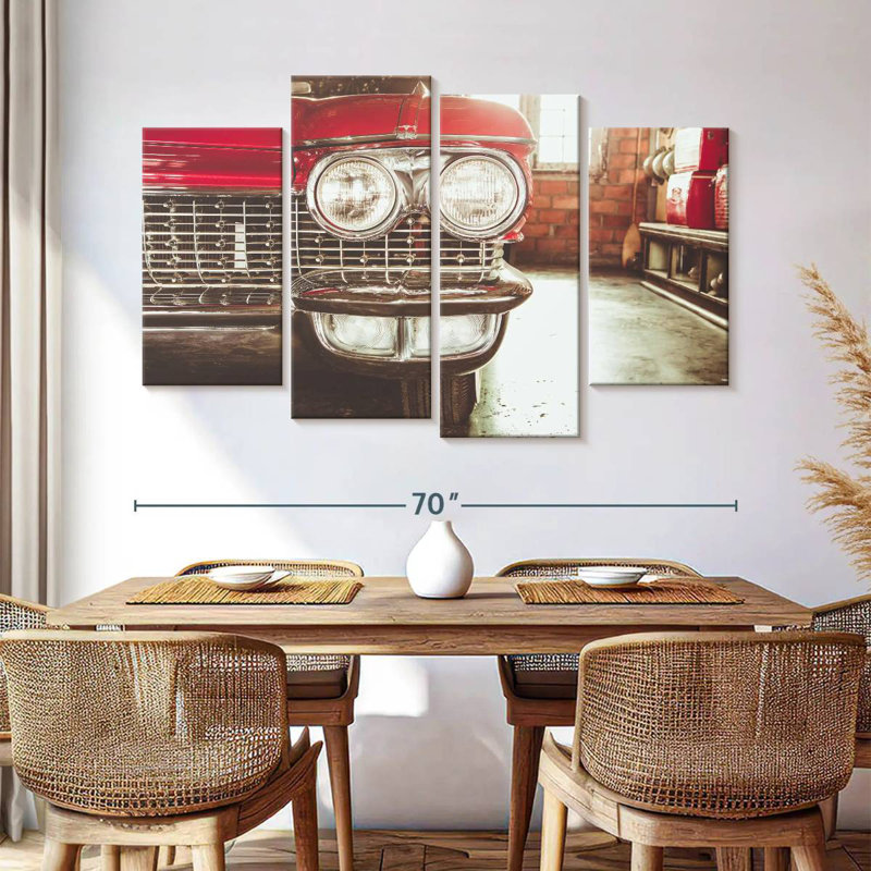 Voiture rétro à l'intérieur du garage