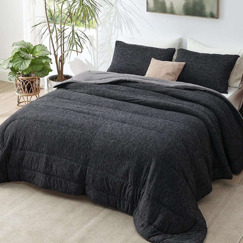 Bedsure Cooling And Warm Bed Set, Queen Comforter with 2 Pillowcases, Charcoal Black - Reversible