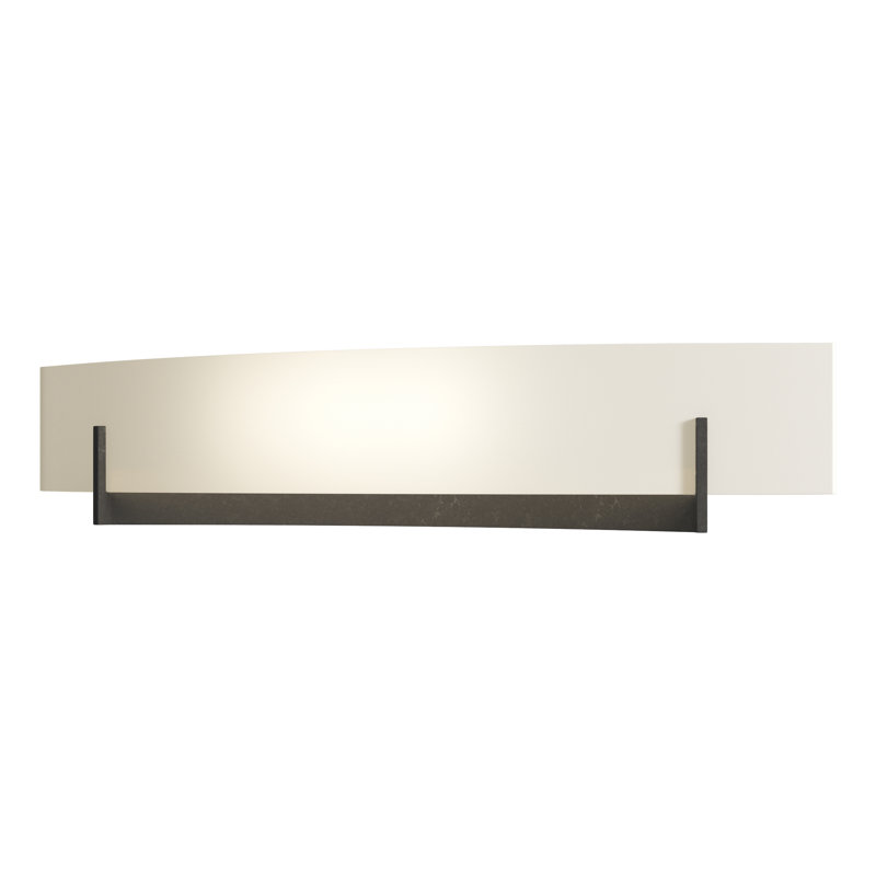 Scone encastré 2 lumières Axis, Fumée foncée, Opale, H 5,6 po x l 28 po x P 4,8 po