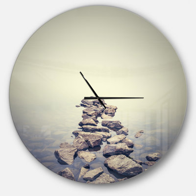 Paysage brumeux d'Ukraine - horloge murale moderne