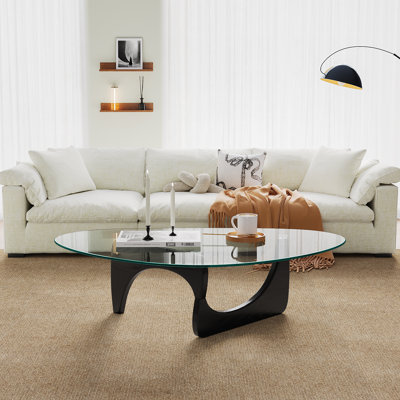 Table basse triangulaire moderne en verre avec piétement en bois massif
