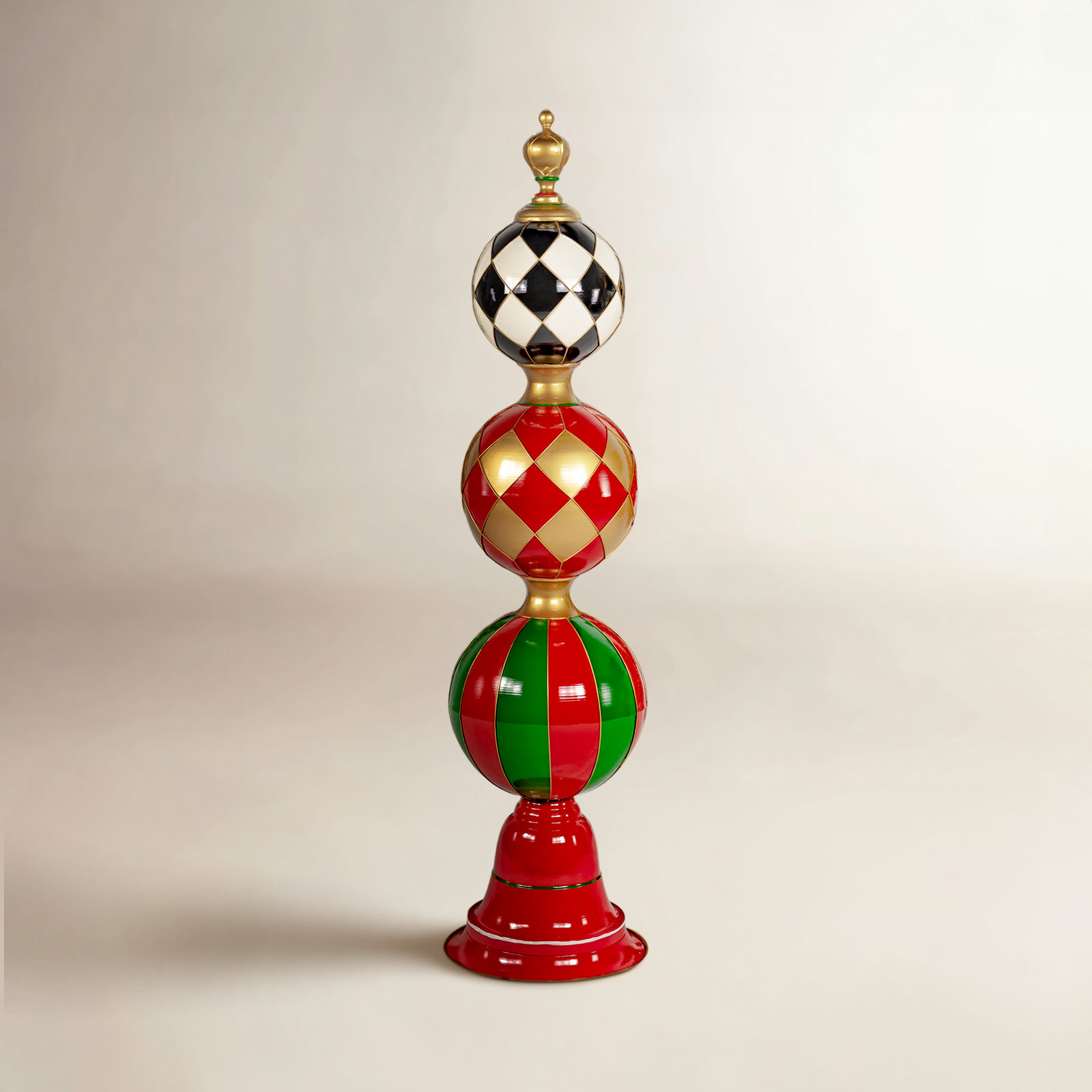 Diamond Print Iron Ornament Display Tower