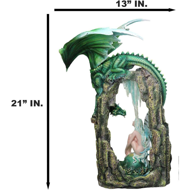 Grande statue de fée elfe avec dragon vert émeraude par des cristaux de glace