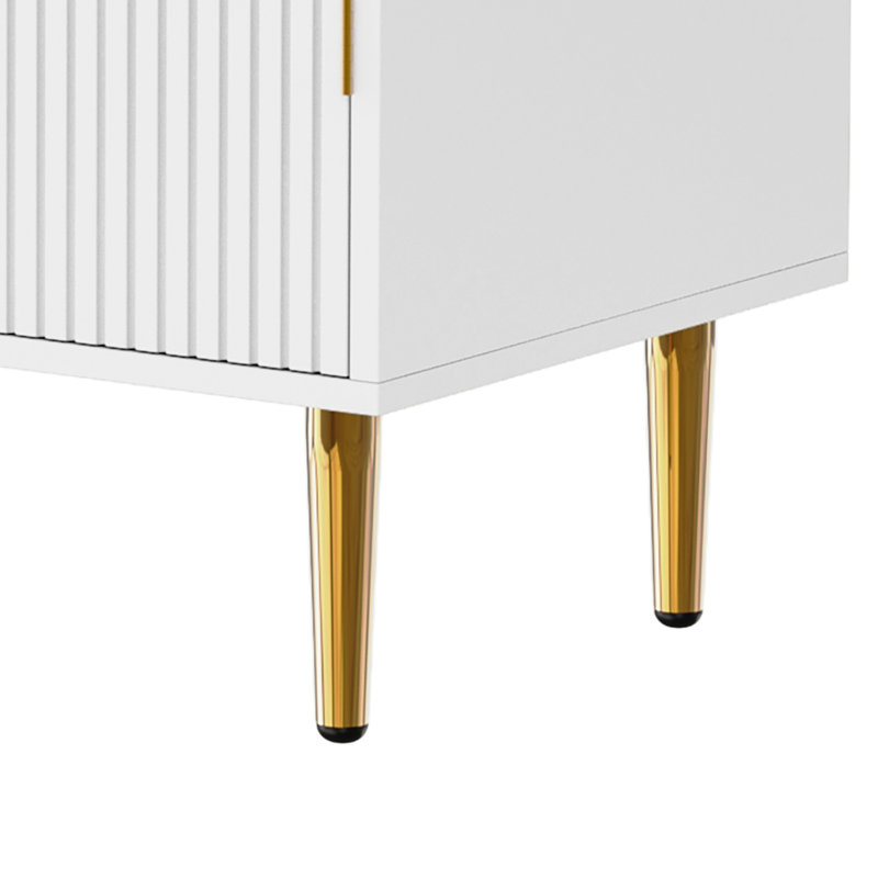 Buffet élégant avec texture rainurée, porte-bouteilles et tiroirs dissimulés, Blanc