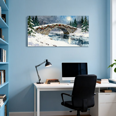 Pont de Noël enneigé, paysage d'hiver, pin clair de lune
