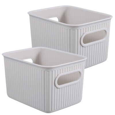 Ensemble de paniers en plastique nervuré