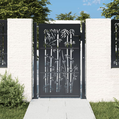 Phokas Metal Gate