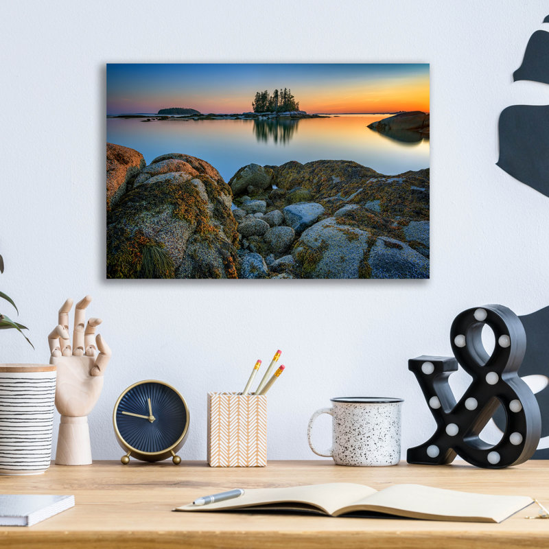 «The View From Sand Beach» par Rick Berk, art mural en verre acrylique, H 12 po x l 16 po x P 0,13 po