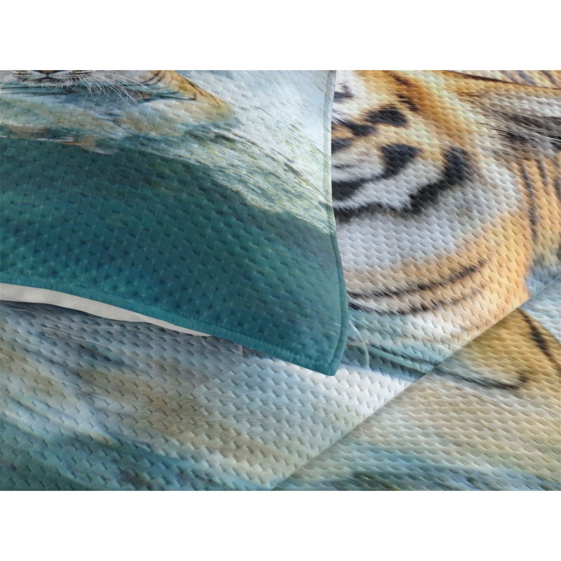 Eclectic Polyester Coverlet, King Bedspread + 2 Shams