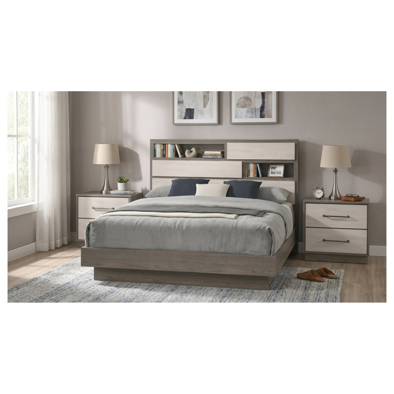 Ensemble de chambre à coucher Ashby Eastern King 3 pièces avec tête de lit bibliothèque et tables de chevet en chêne gris/amande