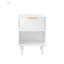 Table de chevet blanche moderne avec tiroir spacieux et tablette ouverte, idéale pour la décoration de chambre à coucher organisée