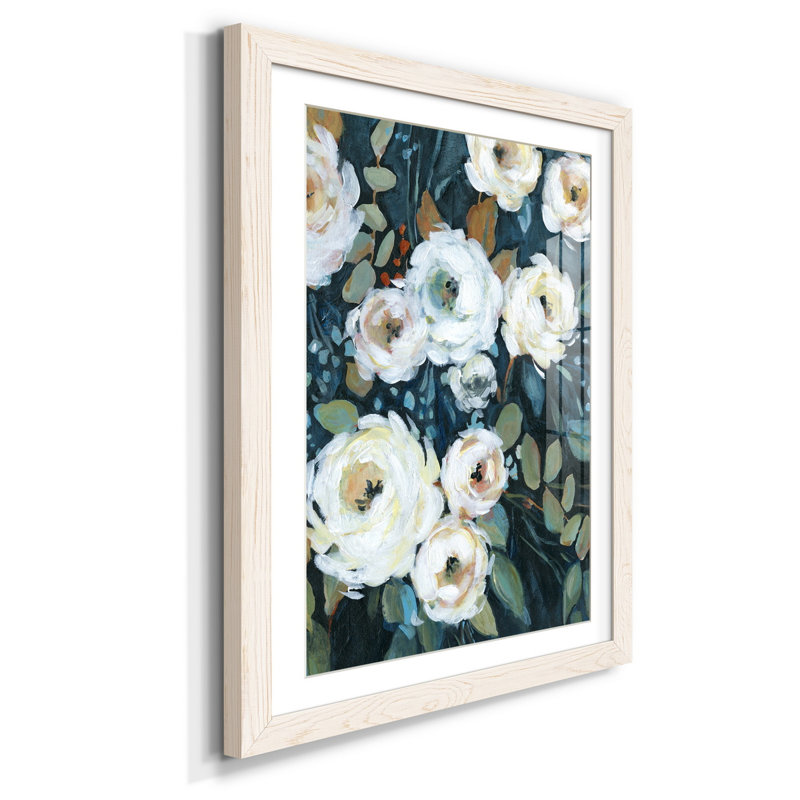 Douces pivoines I - Peinture encadrée sur papier, H 37,5 po x l 27,5 po x P 1,5 po, Blanc