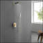 Système de douche brossé or Ensemble de douche mélangeur de pluie de luxe de 10 pouces Ensemble de pomme de douche mural et de robinet de douche à main