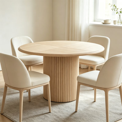Round Greeting Dining Table, Perfect For Small Spaces And Intimate Gatherings, Enhancing Home Decor With Elegance.