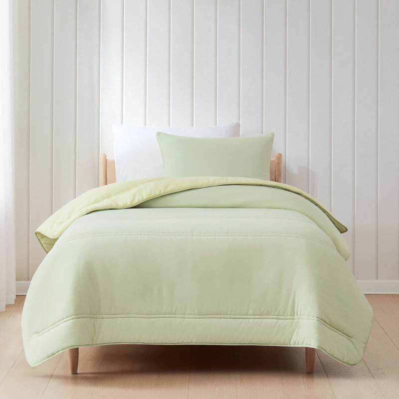 Oslo Soft Reversible Quilted Comforter Set, Twin XL Comforter + 1 Standard Sham, Green