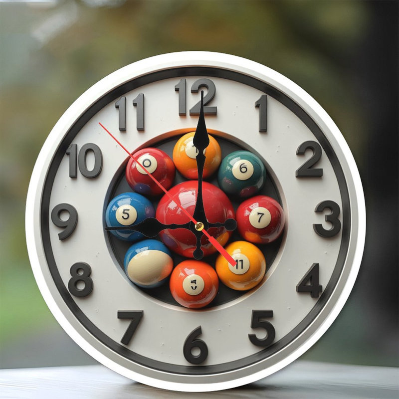 Horloge décorative avec boules de billard