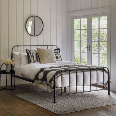 Amardev Bed